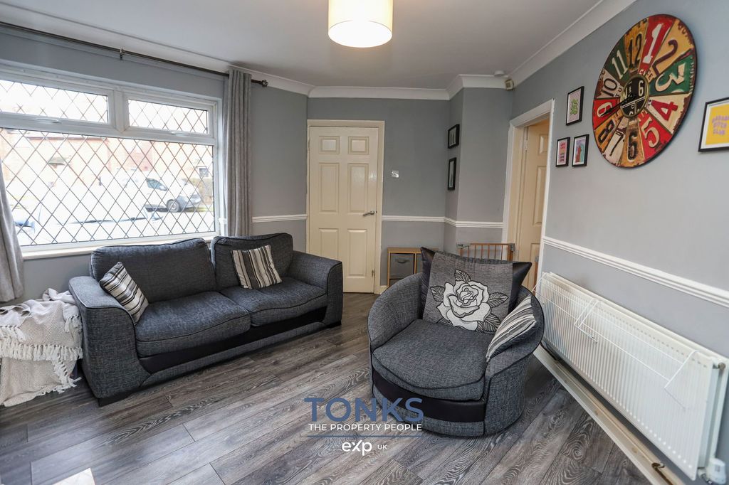 Property photo 3 of 20