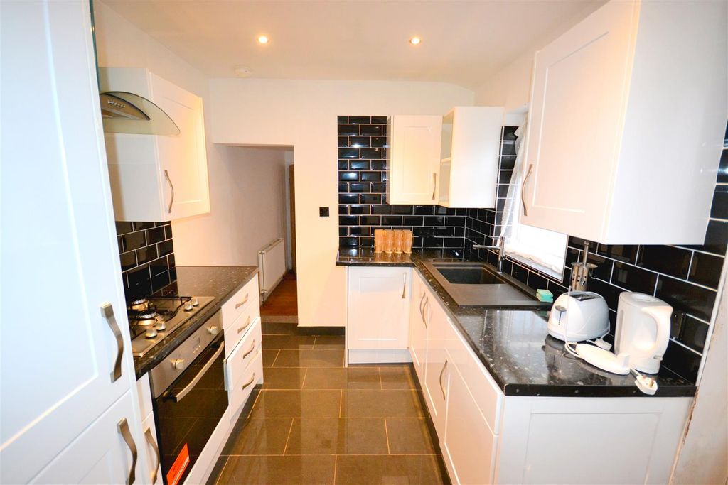 Property photo 1 of 6 66 Borough Road Kitchen.Jpg