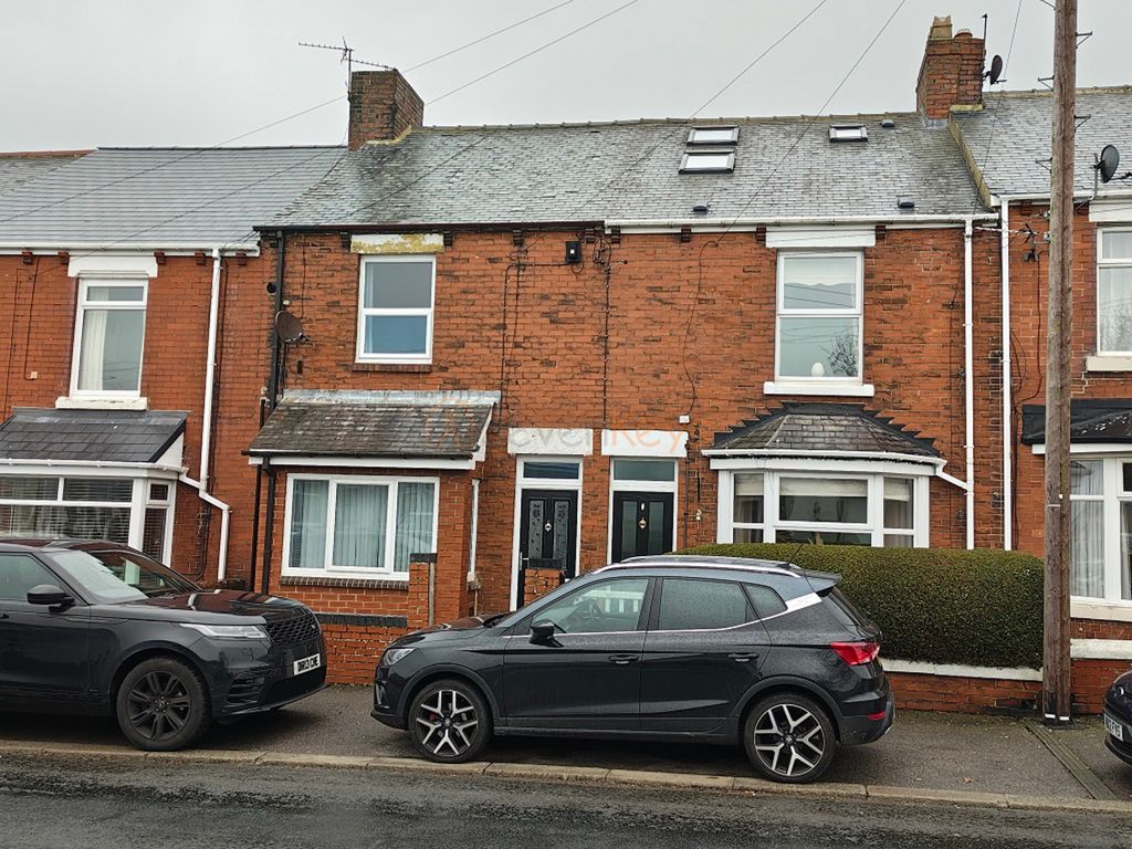 Property photo 1 of 10 40 Findon 2