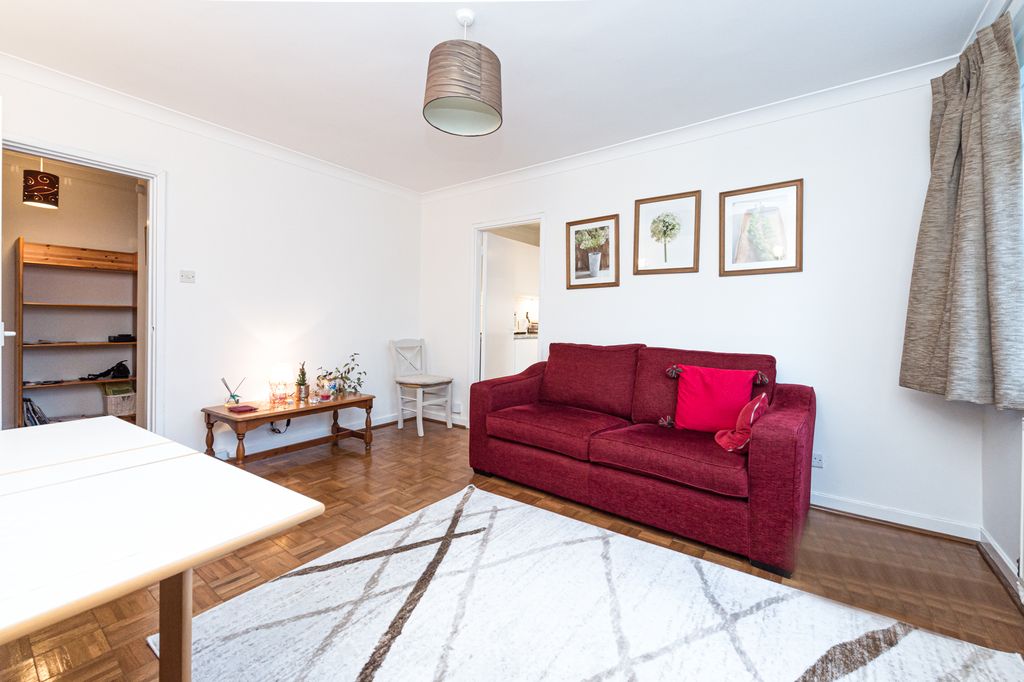 Property photo 3 of 9