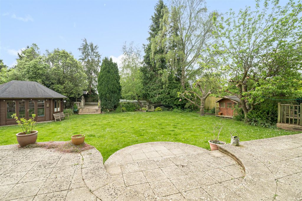 Property photo 3 of 19