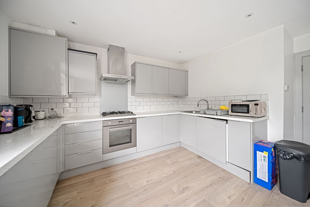 Additional image 4 of 2 bed flat for saleWatling Street, Bexleyheath DA6