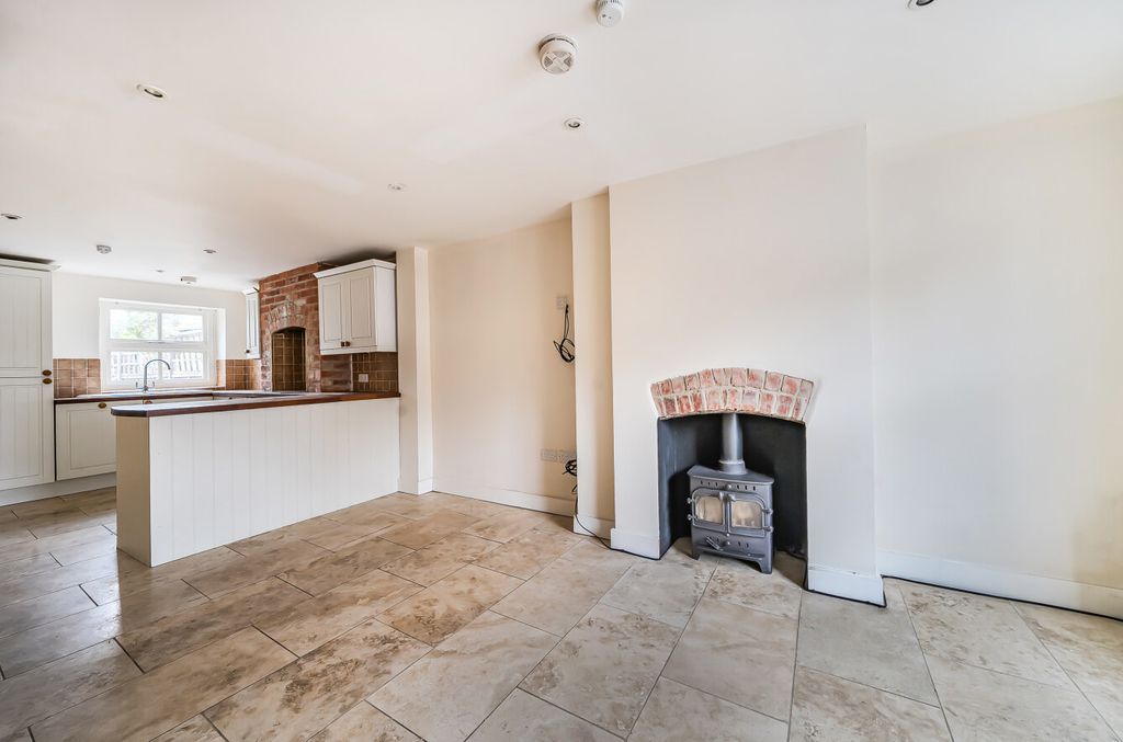 Property photo 3 of 14 Kitchen/Living Room