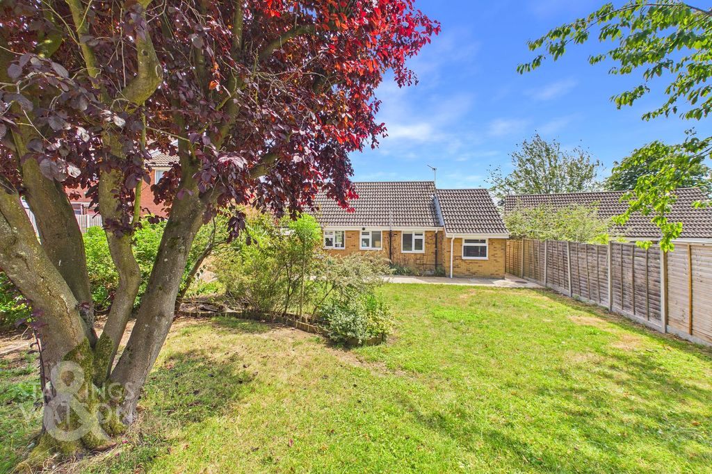 Property photo 2 of 9