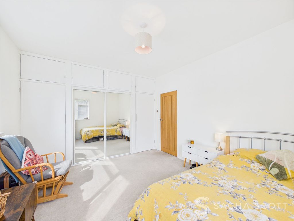 Property photo 3 of 20 Primary Bedroom