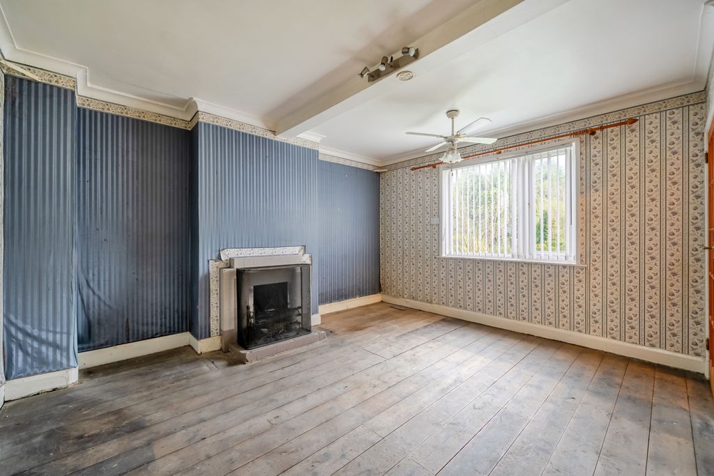 Property photo 2 of 19 Living Room