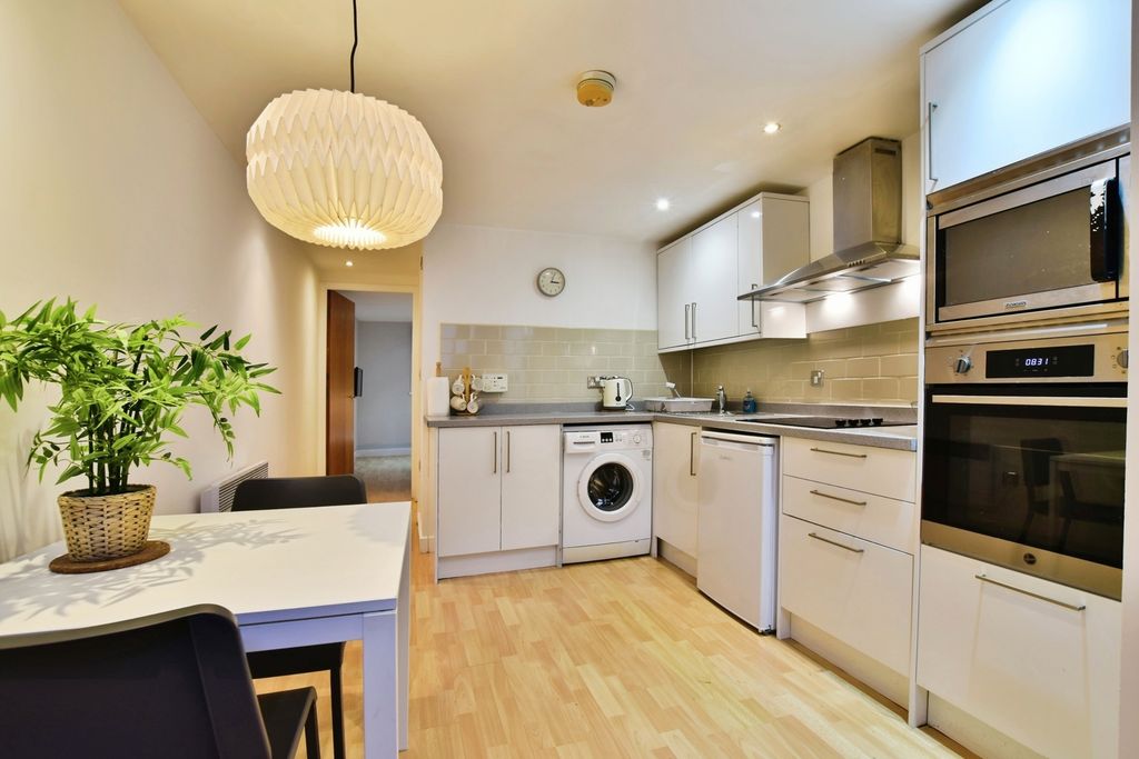 Property photo 3 of 13 Photo