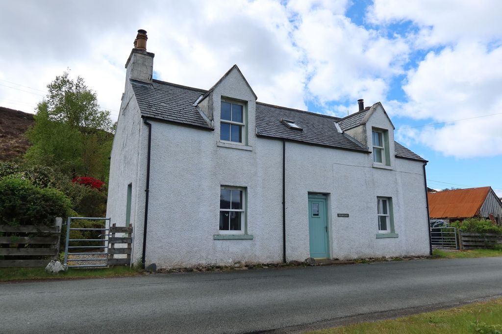 Property photo 1 of 50