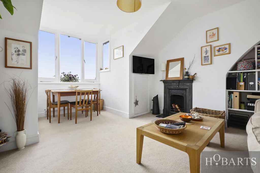 Property photo 2 of 15 Gallery