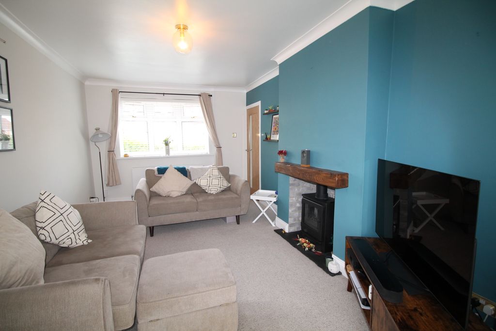Property photo 3 of 15 Img_1085