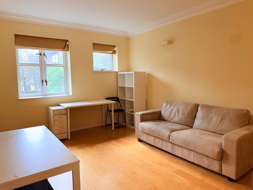 Property photo 3 of 28