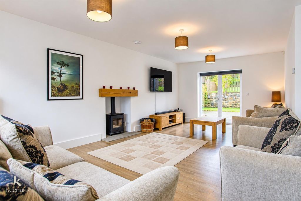 Property photo 2 of 81 2.Jpg