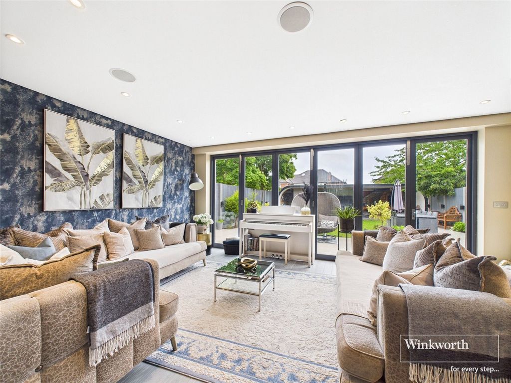 Property photo 1 of 22 Open Plan Living