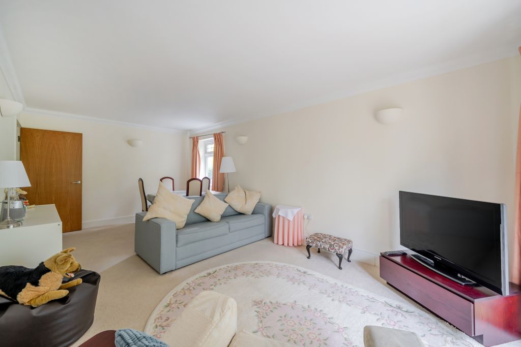 Property photo 2 of 16