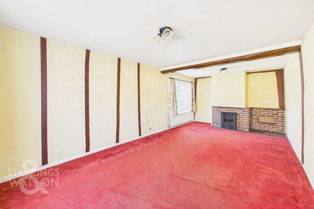 Property photo 2 of 25