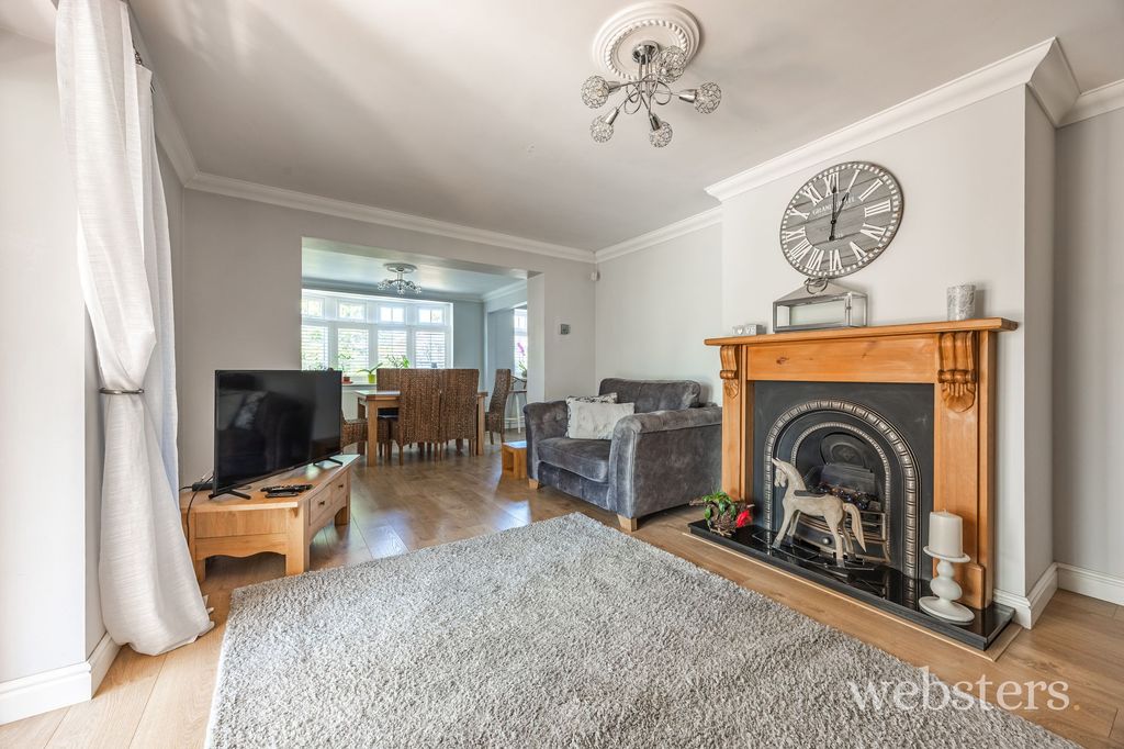 Property photo 2 of 29