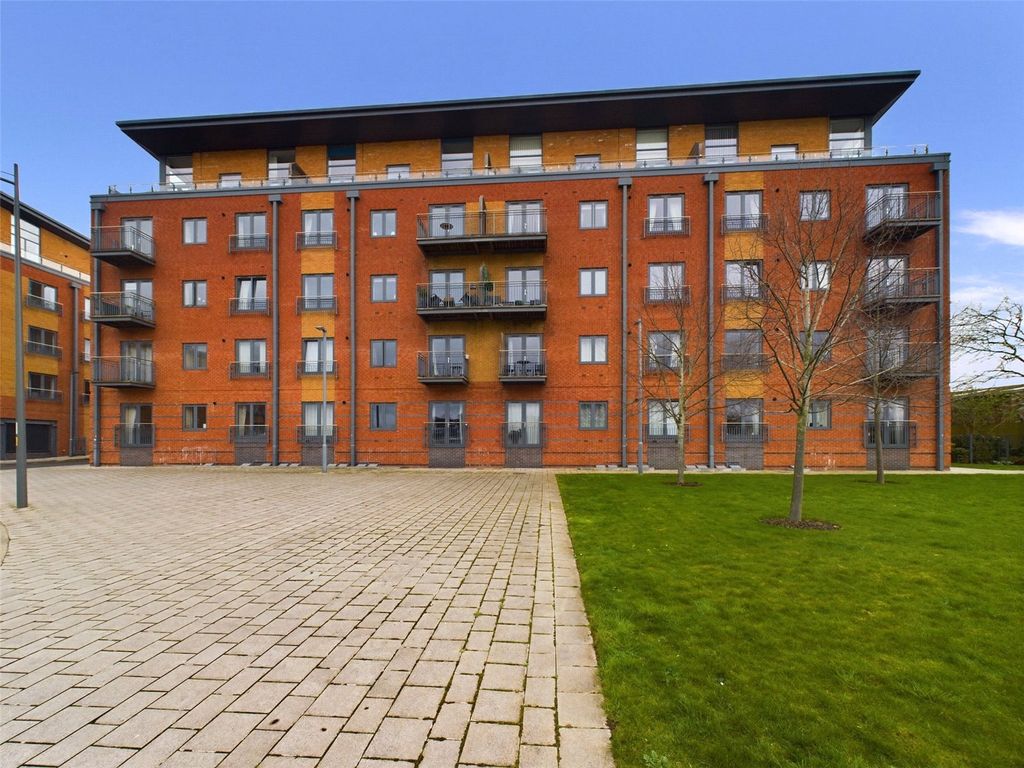Property photo 1 of 18 Picture No. 23