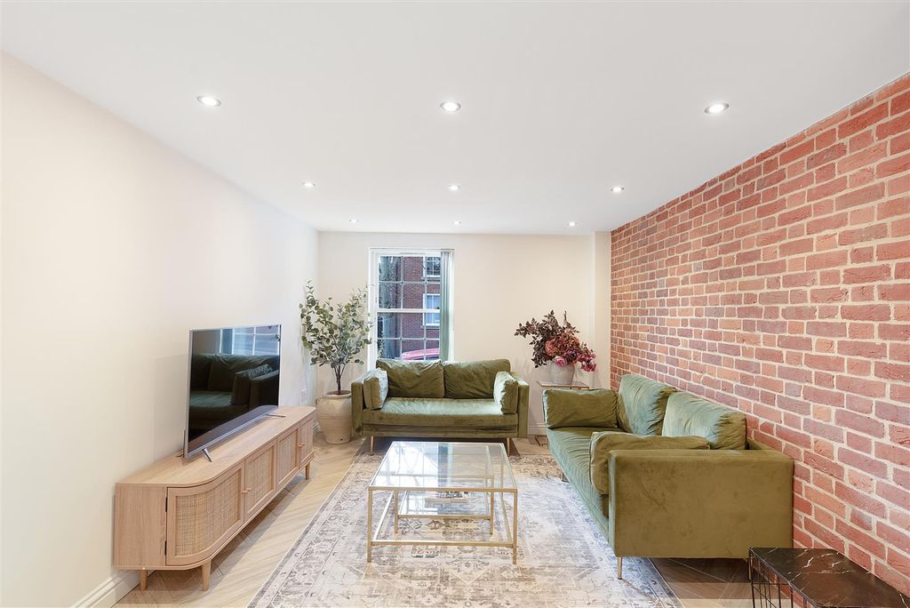 Property photo 2 of 30 5 &amp; 6 Looms Lane Ph12.Jpg