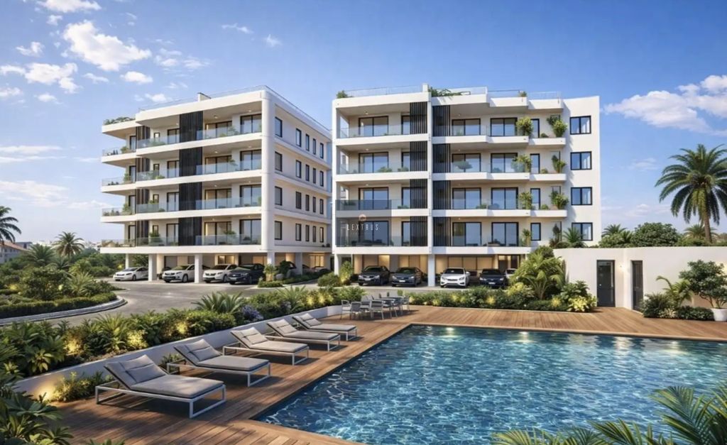 Property photo 1 of 2