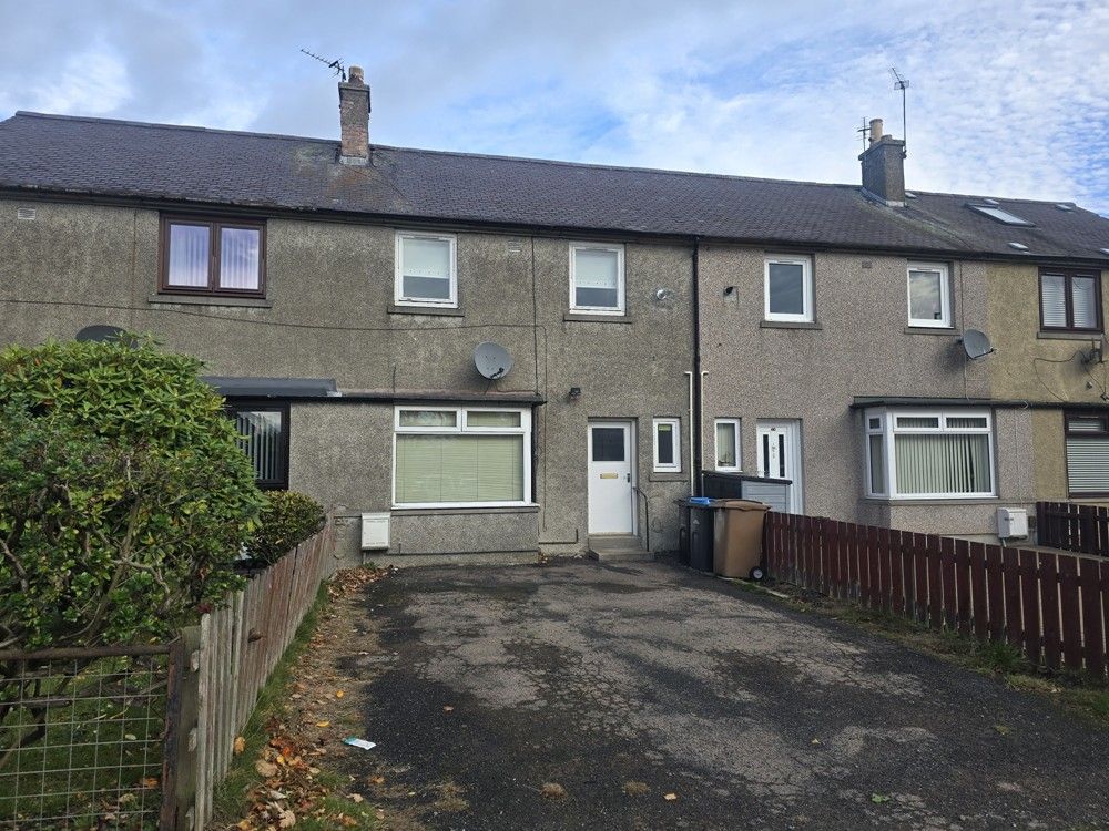 Property photo 1 of 9 External (Sps)