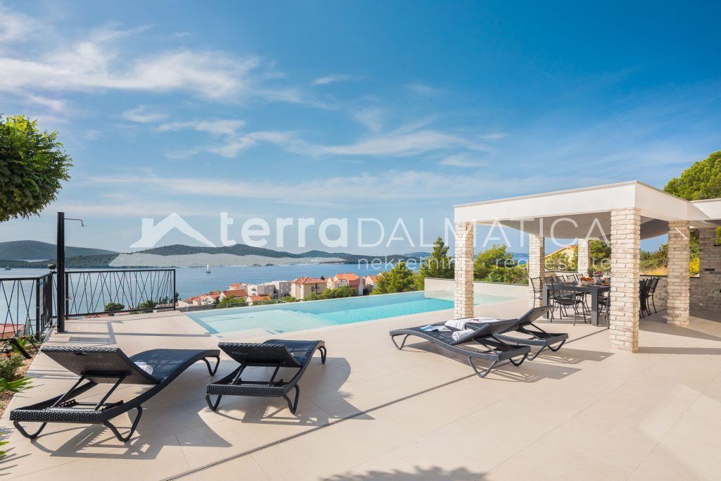 Property photo 1 of 32 Luxury Villa Near Žaborić - Infinity Pool, Roof Terrace With