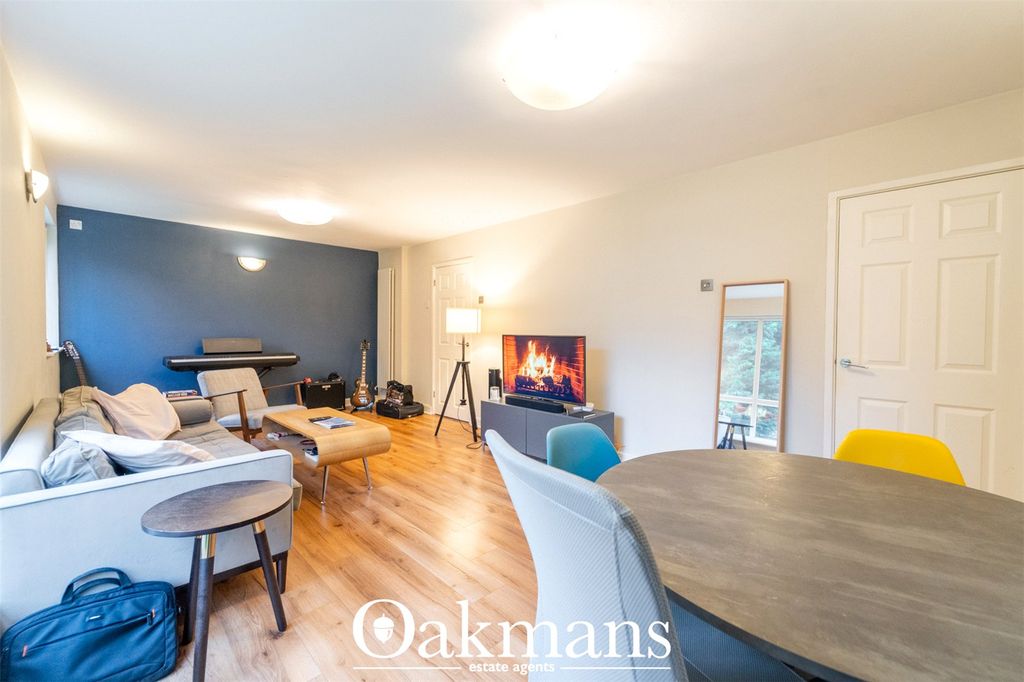 Property photo 2 of 28 Picture No. 08