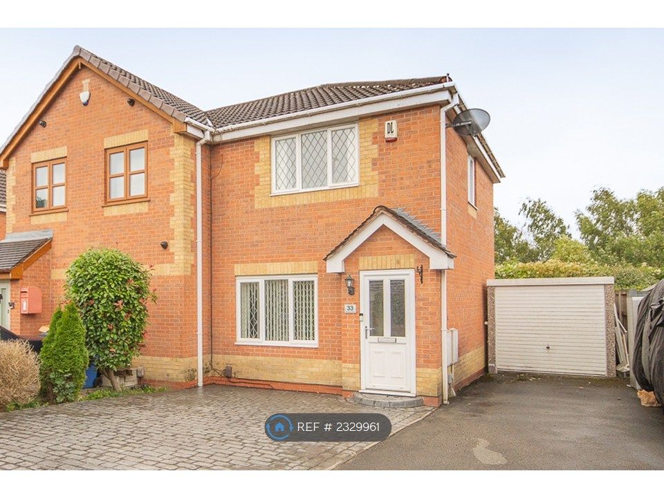 Property photo 1 of 8 Front