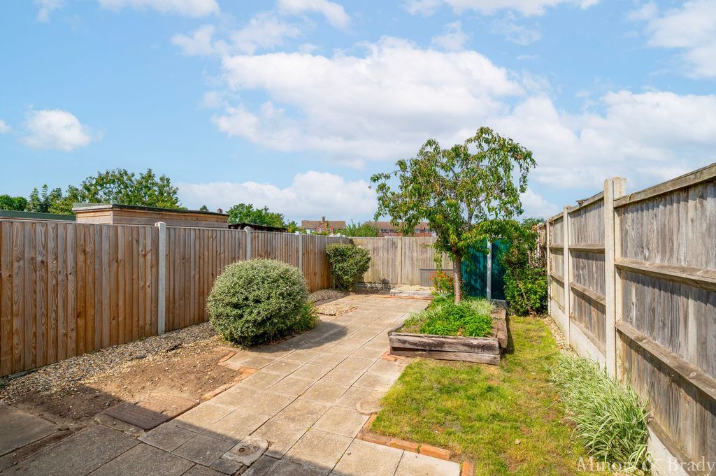 Property photo 3 of 5