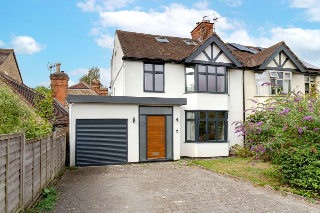 Property photo 1 of 18 25 Highfield Avenue-02184
