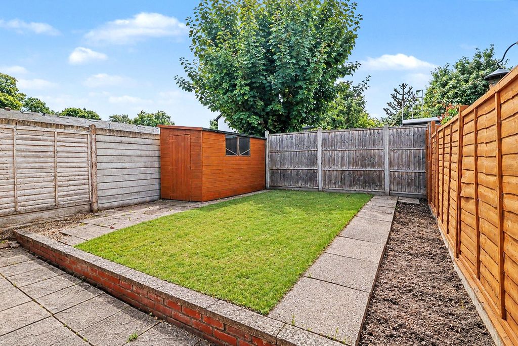 Property photo 2 of 13 Picture No. 18
