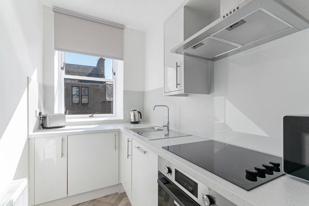 Property photo 1 of 11 0_17011879969325.Jpg