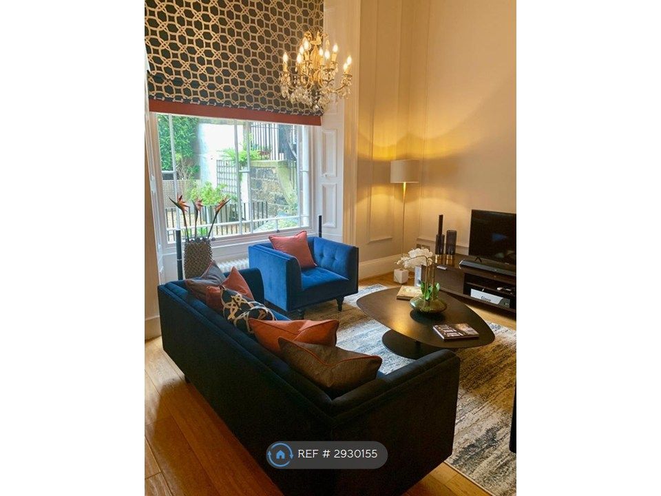 Property photo 2 of 11 Lounge