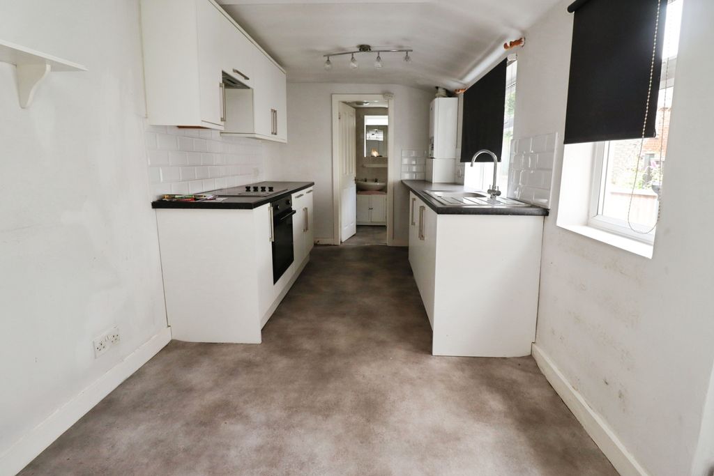 Property photo 2 of 12