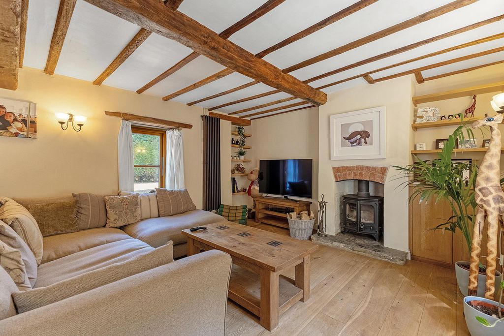 Property photo 3 of 35