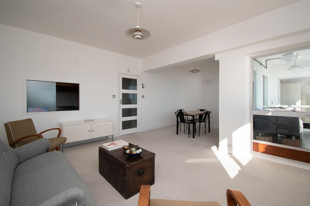 Property photo 2 of 19 Open Plan Living Space