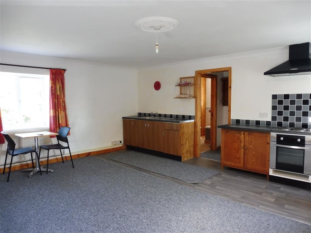 Property photo 2 of 7 Living Room