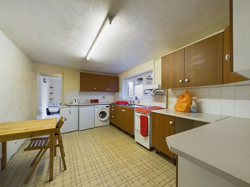 Property photo 3 of 12 Picture No. 10