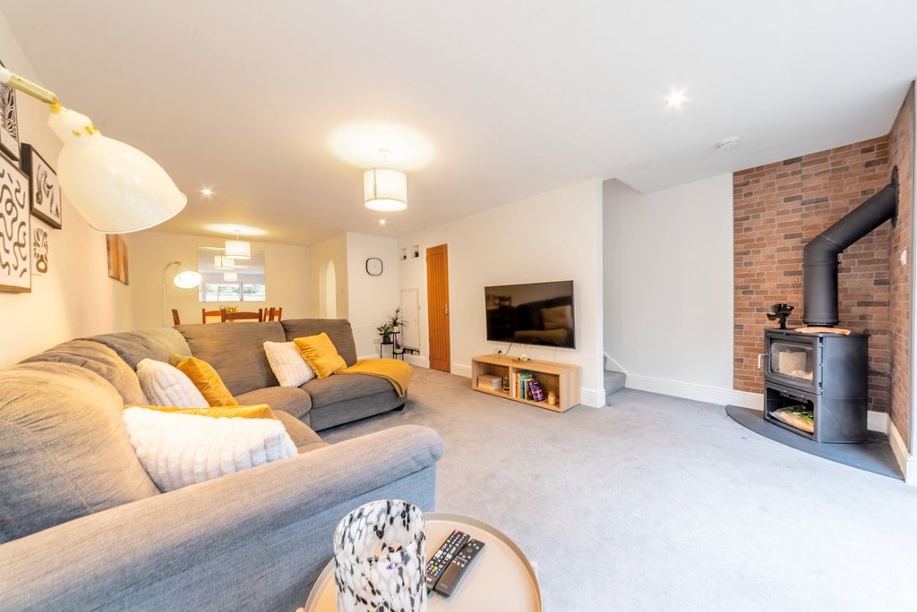 Property photo 1 of 29