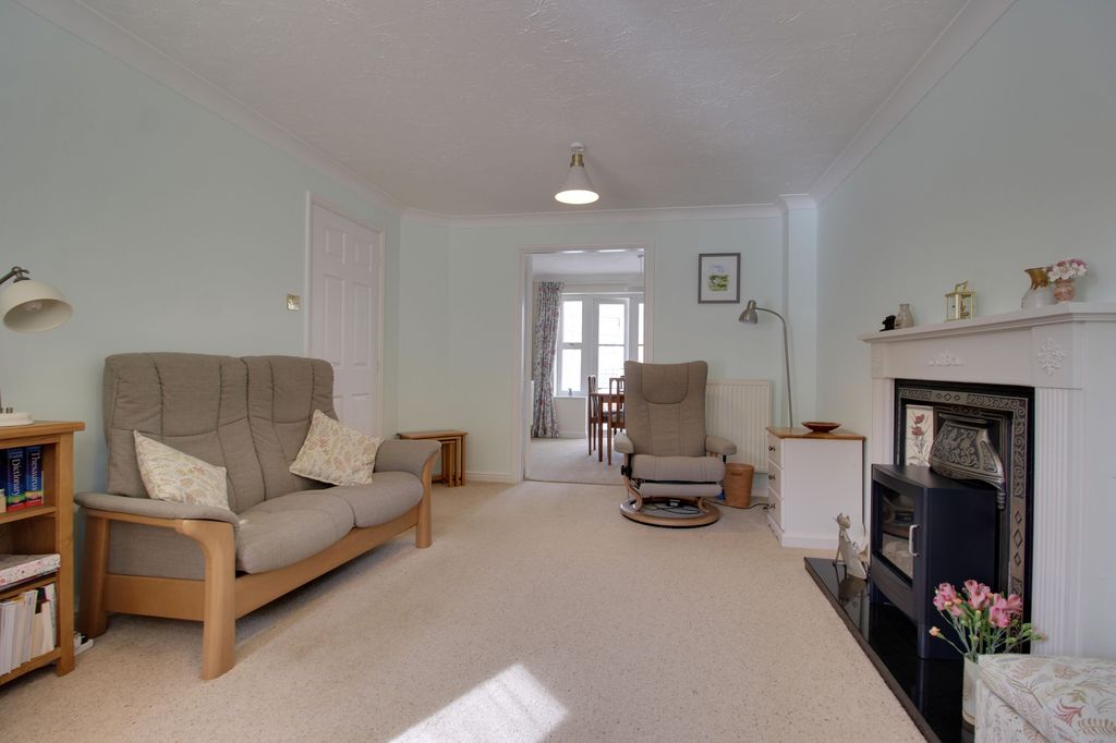 Property photo 3 of 19