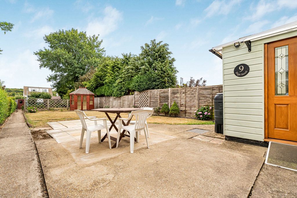 Property photo 3 of 29