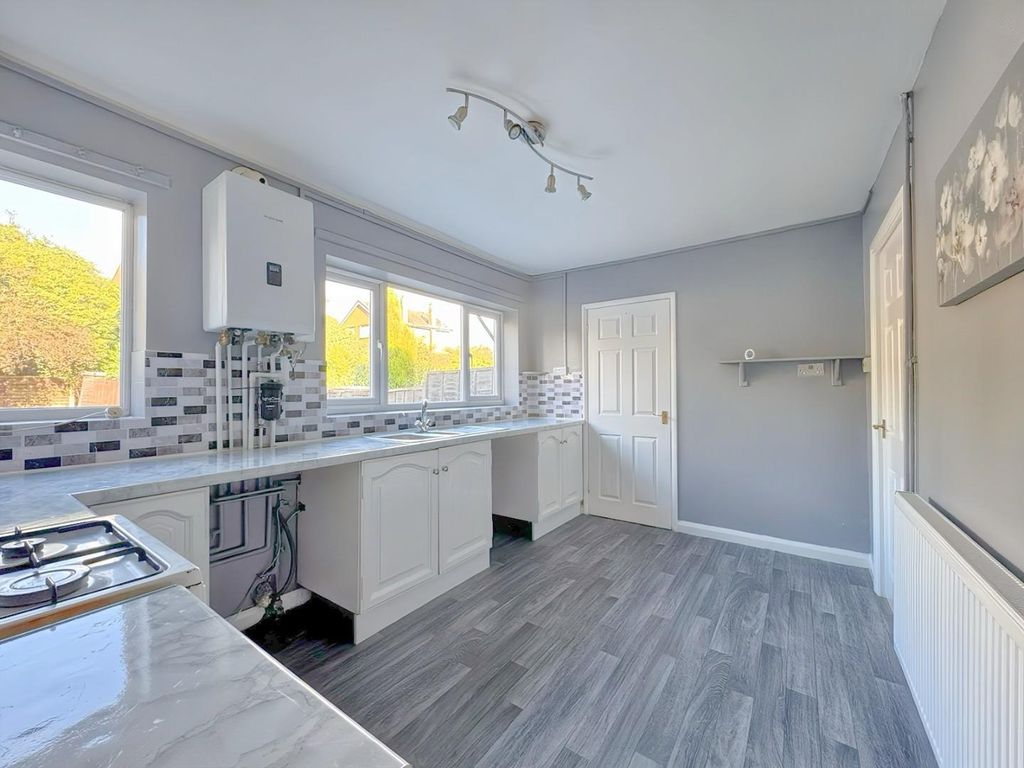 Property photo 3 of 12 3