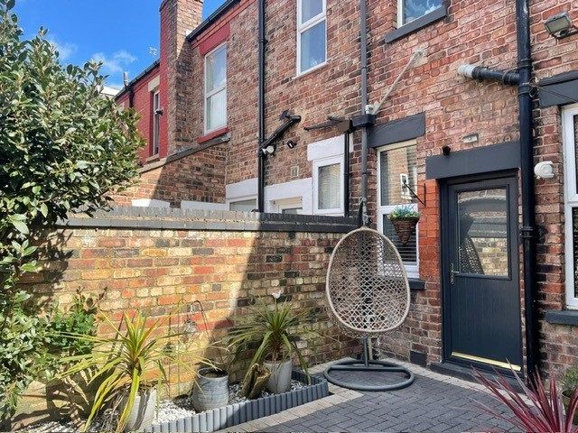 Property photo 1 of 13