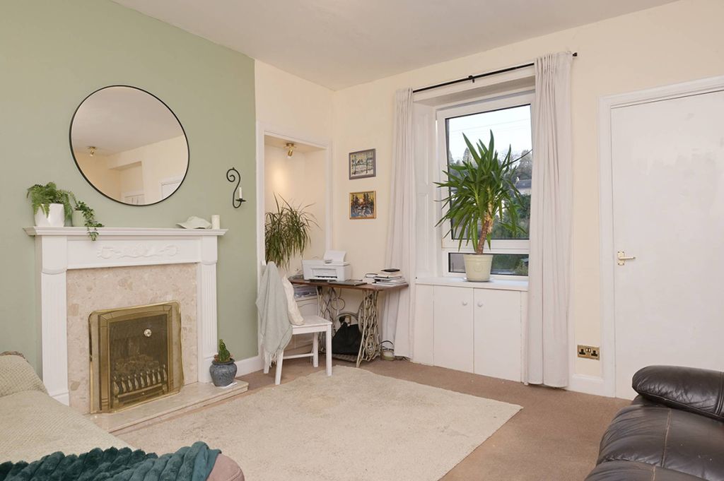 Property photo 2 of 30