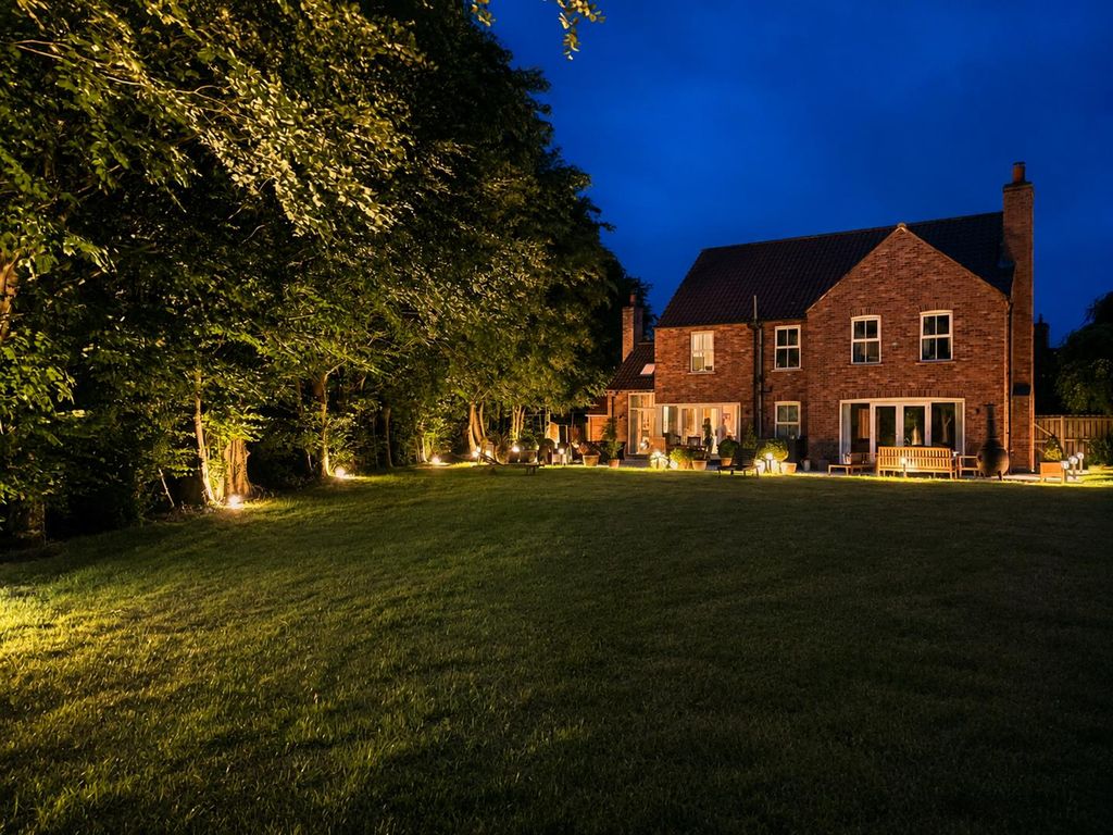 Property photo 2 of 21 4.Png