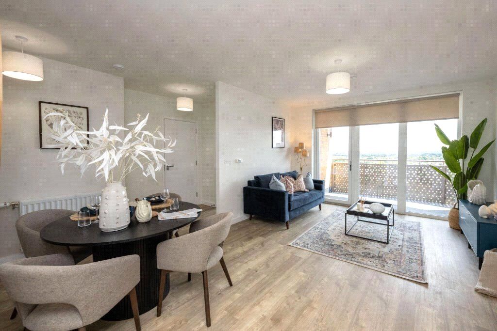 Property photo 2 of 12 Reception/Kitchen