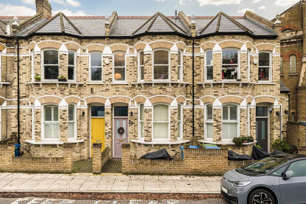 Property photo 1 of 7