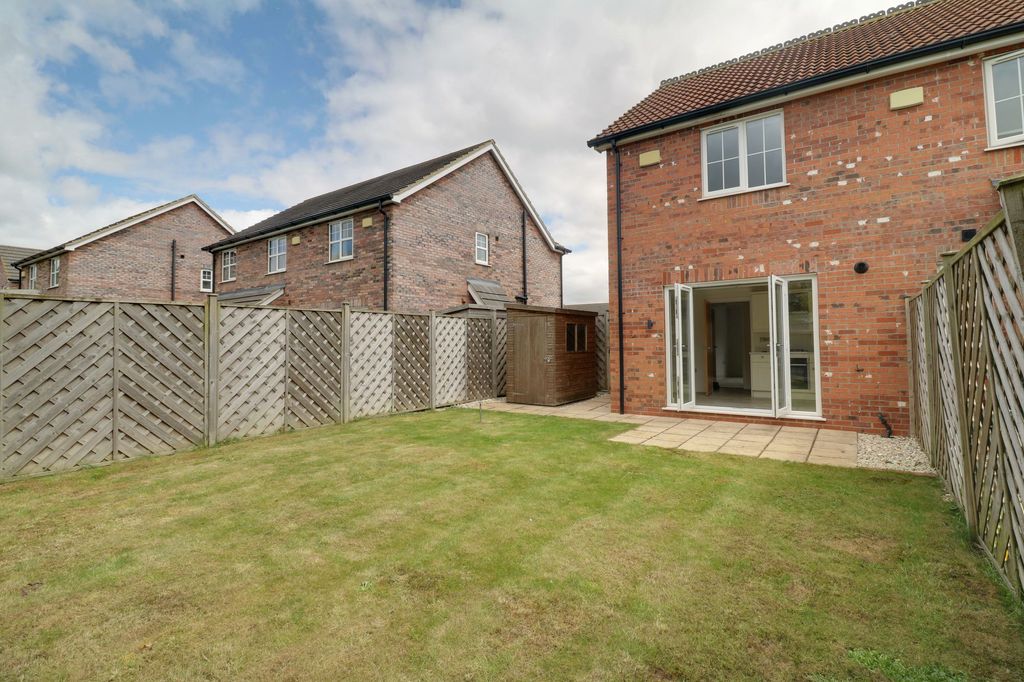 Property photo 3 of 19