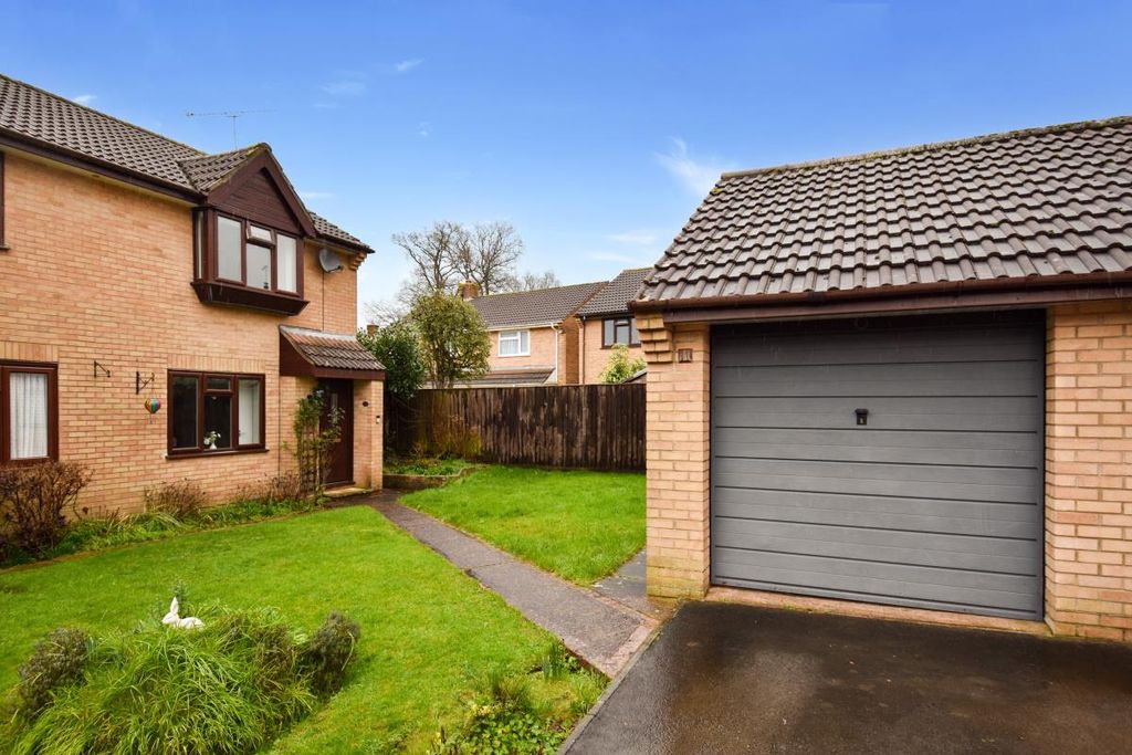 Property photo 1 of 18 Ph18_6376044.Jpg