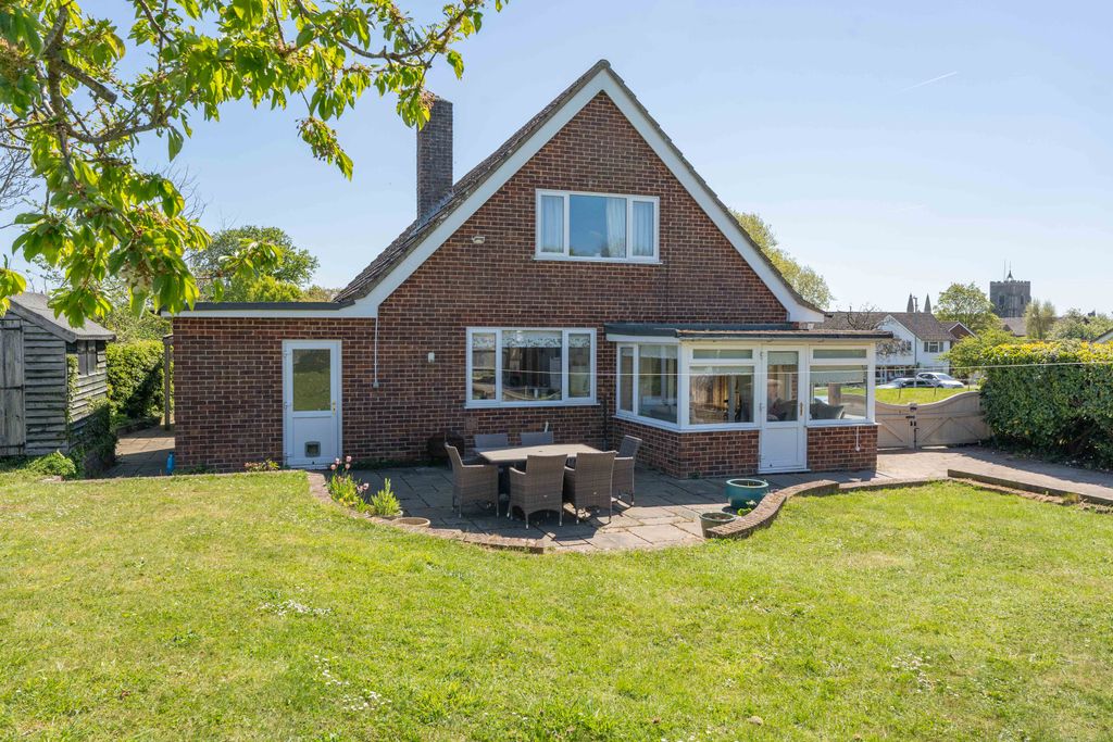 Property photo 2 of 19