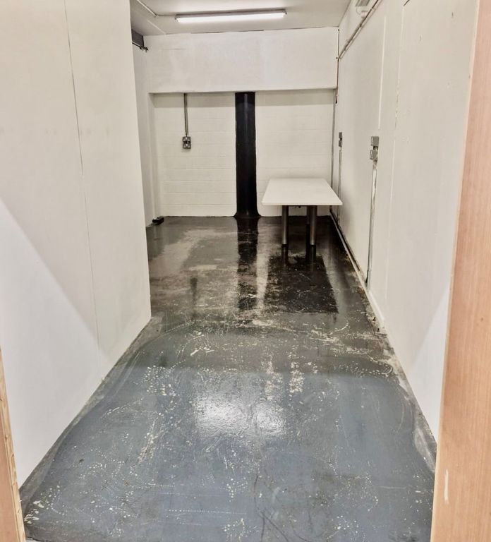 Property photo 3 of 4